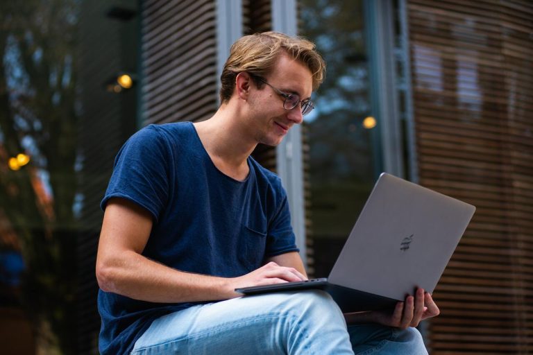 Die Zukunft der Arbeit: Wie Remote Work und KI Jobs verändern